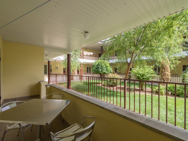 Люкс №3 * 2-х ком. двухкомнатный, база отдыха «Водный мир», Кирилловка. Фото 9