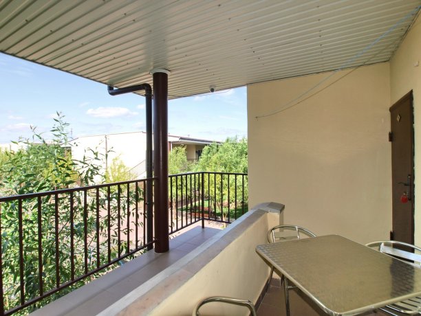 Люкс №117 * 2-х ком. двухкомнатный, база отдыха «Водный мир», Кирилловка. Фото 10