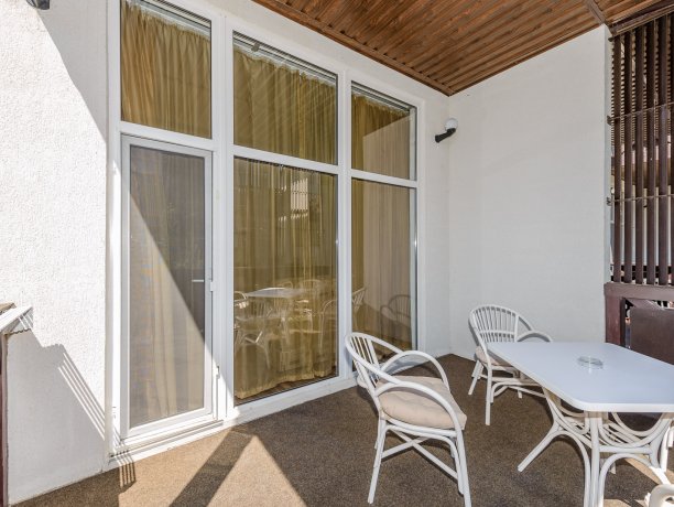 Люкс + №2 однокомнатный, база отдыха «Azov le Chalet», Кирилловка. Фото 7