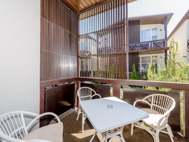 Люкс + №3 однокомнатный, база отдыха «Azov le Chalet», Кирилловка. Фото 7