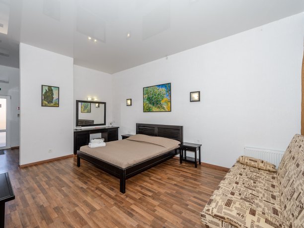 Люкс + №19 однокомнатный, база отдыха «Azov le Chalet», Кирилловка. Фото 6