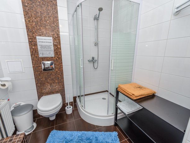 Люкс + №19 однокомнатный, база отдыха «Azov le Chalet», Кирилловка. Фото 1