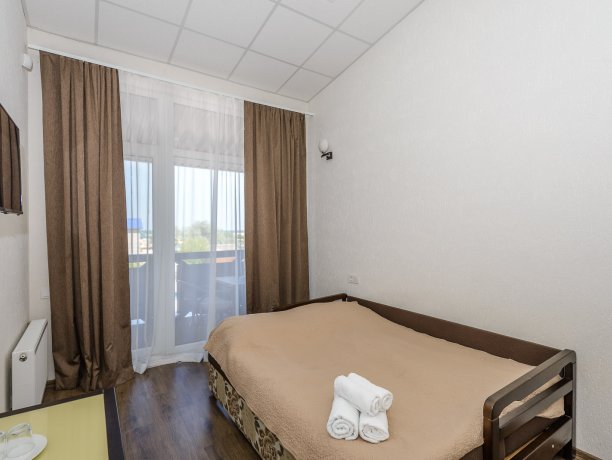 Junior Suite №36 однокомнатный, база отдыха «Azov le Chalet», Кирилловка. Фото 2