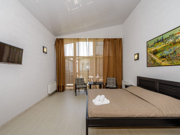 Deluxe №16 однокомнатный, база отдыха «Azov le Chalet», Кирилловка. Фото 3