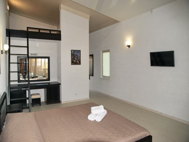 Deluxe №31 однокомнатный, база отдыха «Azov le Chalet», Кирилловка. Фото 3