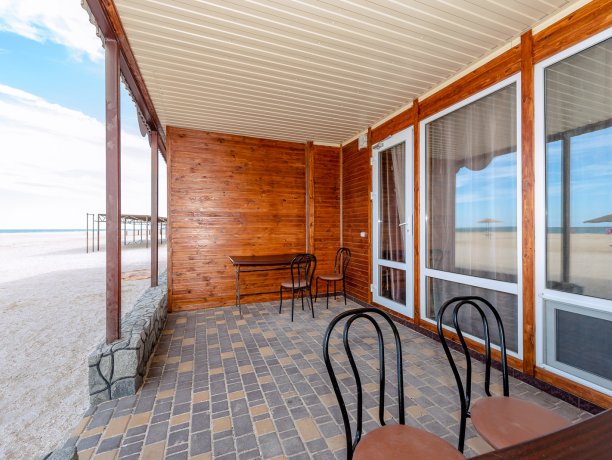 Апартаменты №5 Della Luna (море) трехкомнатный, гостиничный комплекс «Tropicanka Resort Hotel», Кирилловка. Фото 2