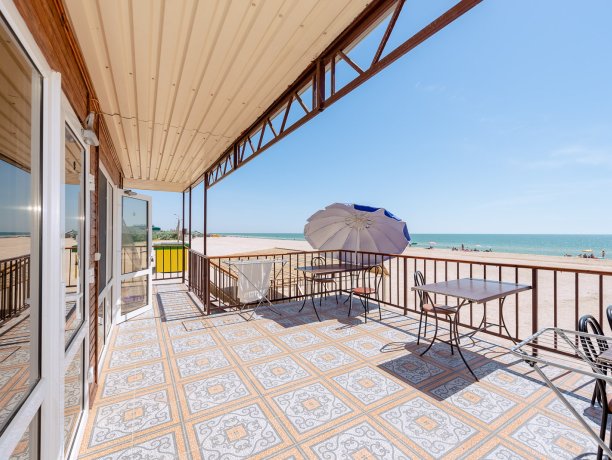 Студия №9 Della Luna (море) однокомнатный, гостиничный комплекс «Tropicanka Resort Hotel», Кирилловка. Фото 2