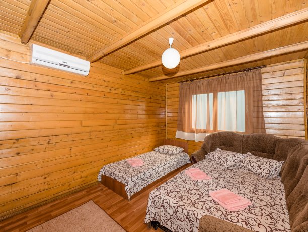 Бунгало №2 (вид на бассейн) двухкомнатный, гостиничный комплекс «Tropicanka Resort Hotel», Кирилловка. Фото 11