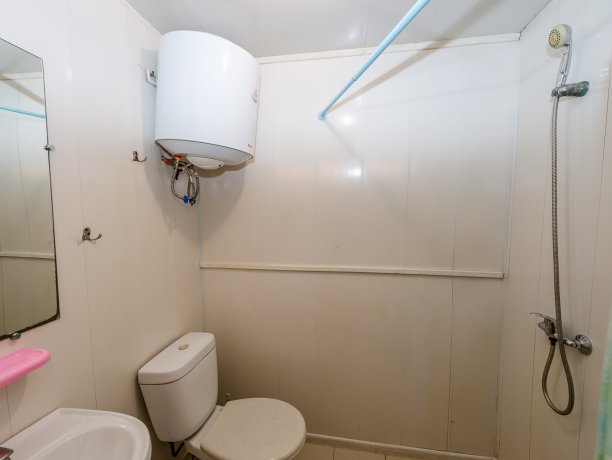 Бунгало №2 (вид на бассейн) двухкомнатный, гостиничный комплекс «Tropicanka Resort Hotel», Кирилловка. Фото 16