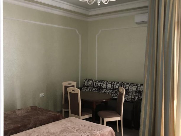 Люкс №6 (корп. 7) однокомнатный, база отдыха «Мир», Кирилловка. Фото 3