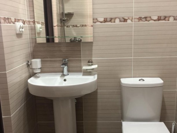 Люкс №7 (корп. 7) однокомнатный, база отдыха «Мир», Кирилловка. Фото 7