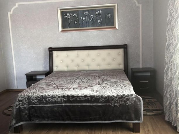 Люкс №8 (корп. 7) однокомнатный, база отдыха «Мир», Кирилловка. Фото 1