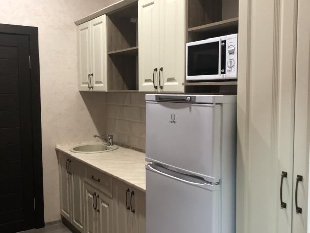 Люкс №3 (корп. 7) однокомнатный, база отдыха «Мир», Кирилловка. Фото 7