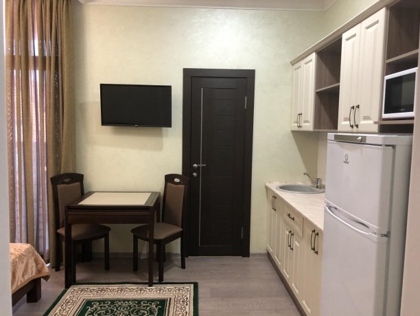 Люкс №5 (корп. 7) однокомнатный, база отдыха «Мир», Кирилловка. Фото 2