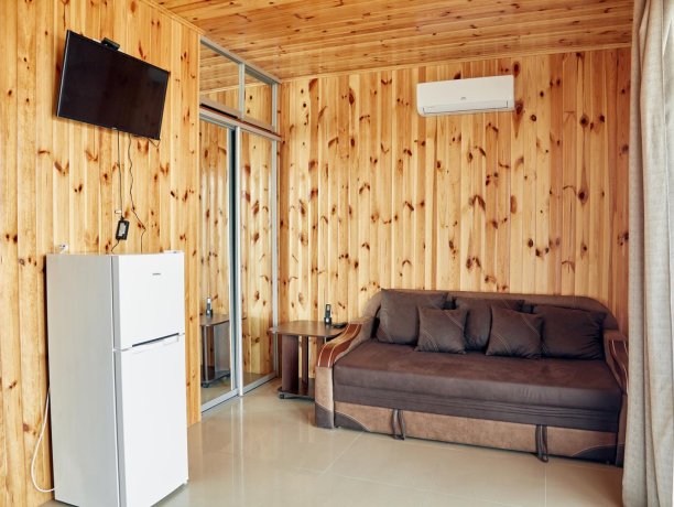 Апартаменты-студио вид на море №67 (корп. 1) двухкомнатный, база отдыха «Автомобилист», Кирилловка. Фото 9