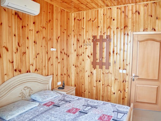 Апартаменты вид на море №60 (корп. 1) двухкомнатный, база отдыха «Автомобилист», Кирилловка. Фото 2