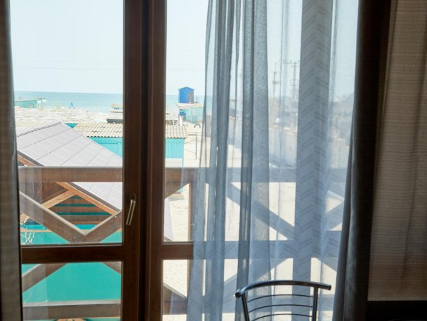 Апартаменты вид на море №60 (корп. 1) двухкомнатный, база отдыха «Автомобилист», Кирилловка. Фото 8