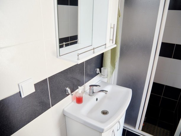 Апартаменты №37 (корп. 1) двухкомнатный, база отдыха «Автомобилист», Кирилловка. Фото 7