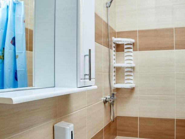 Семейный-люкс вид на море №84 (корп. 2) двухкомнатный, база отдыха «Автомобилист», Кирилловка. Фото 6