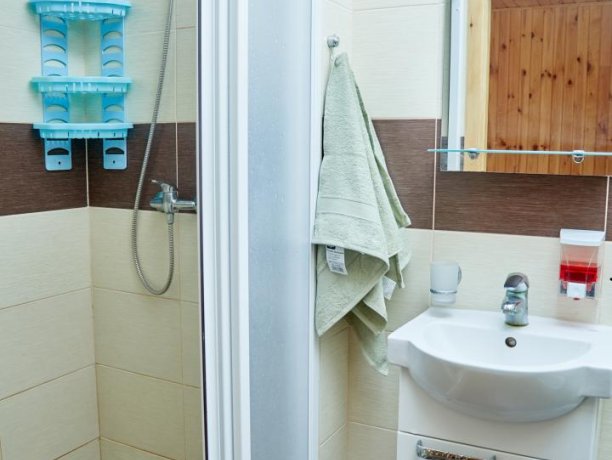 Люкс-студио терраса №40 (корп. 3) однокомнатный, база отдыха «Автомобилист», Кирилловка. Фото 4