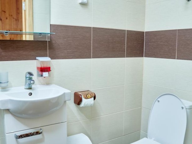 Люкс-студио терраса №42 (корп. 3) однокомнатный, база отдыха «Автомобилист», Кирилловка. Фото 6