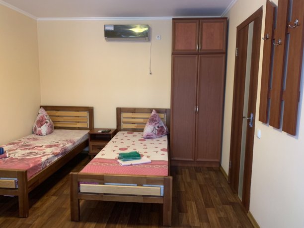 Люкс-студио терраса №65 (корп. 4) однокомнатный, база отдыха «Автомобилист», Кирилловка. Фото 5