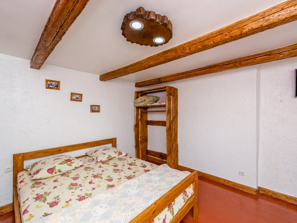 Люкс Батькiвська Хата №1 трехкомнатный, частный сектор «Гостевой Дом «Батькивська Хата»», Кирилловка. Фото 6