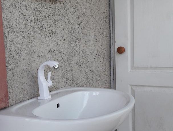 Люкс №3 Коралл однокомнатный, база отдыха «Азов Коралл», Кирилловка. Фото 3