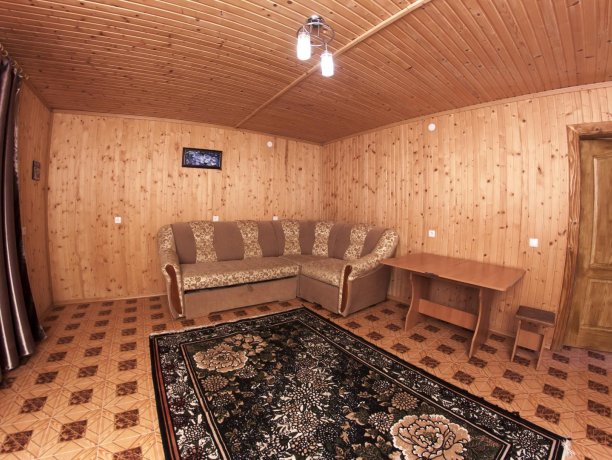 Коттедж №3 трехкомнатный, коттедж «Федотова Коса», Кирилловка. Фото 2