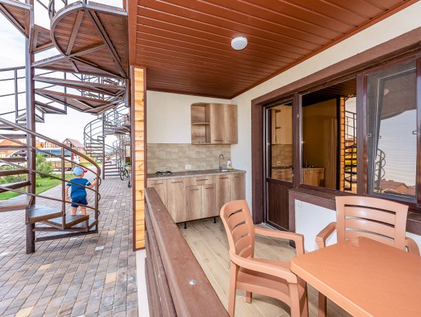 Deluxe №1 (1 к.) однокомнатный, гостевой дом «Adamant», Кирилловка. Фото 6