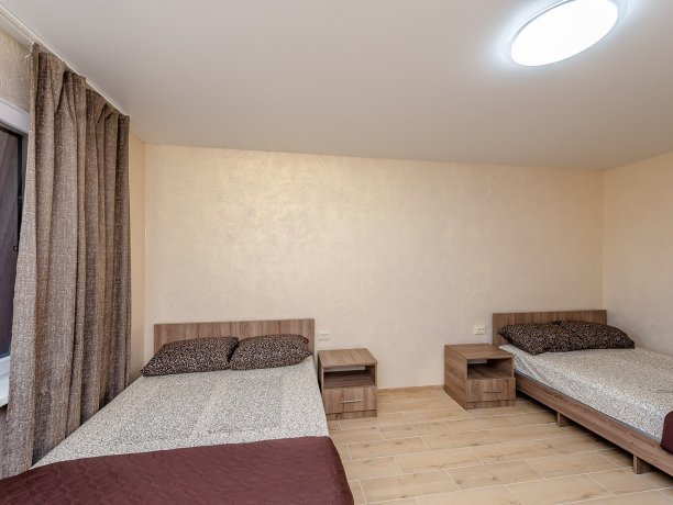 Люкс №8 (1 к.) однокомнатный, гостевой дом «Adamant», Кирилловка. Фото 3