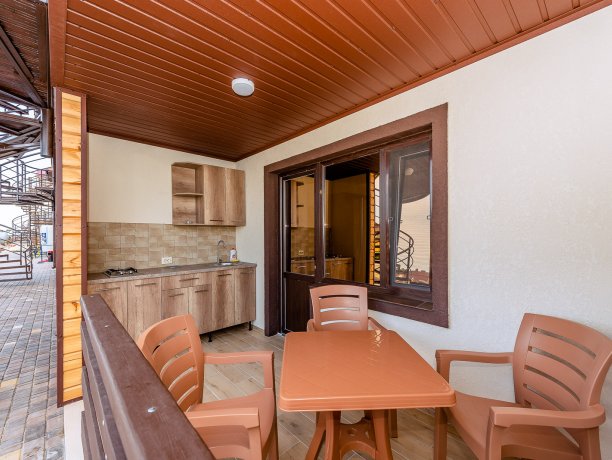 Люкс №10 (1 к.) однокомнатный, гостевой дом «Adamant», Кирилловка. Фото 5