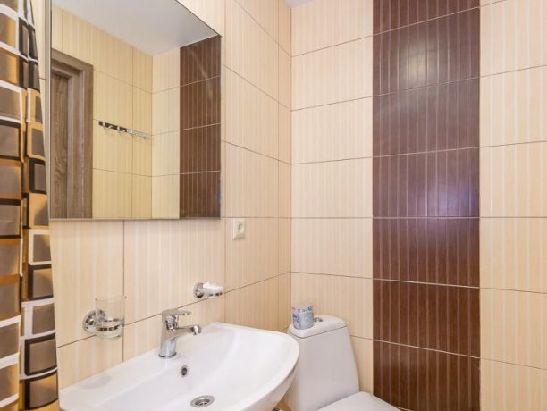 Люкс №7 (2 к.) однокомнатный, гостевой дом «Adamant», Кирилловка. Фото 4