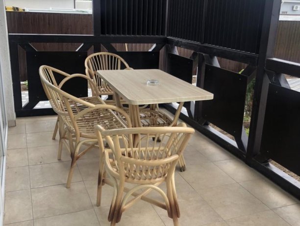 Семейный-люкс 53 двухкомнатный, база отдыха «Azov le Chalet», Кирилловка. Фото 1