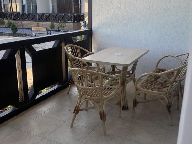 Люкс №51 однокомнатный, база отдыха «Azov le Chalet», Кирилловка. Фото 2