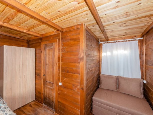 Люкс с кухней, №8 однокомнатный, база отдыха «Нептун», Приморск. Фото 2