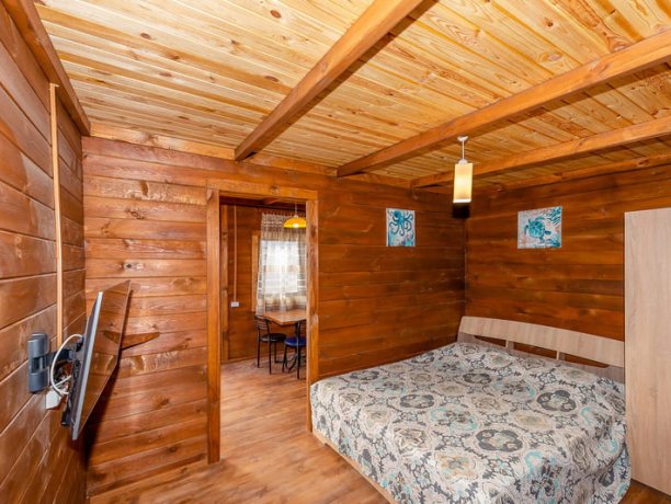 Люкс с кухней, №8 однокомнатный, база отдыха «Нептун», Приморск. Фото 3