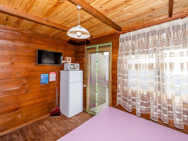 Люкс без кухни, №7 однокомнатный, база отдыха «Нептун», Приморск. Фото 2