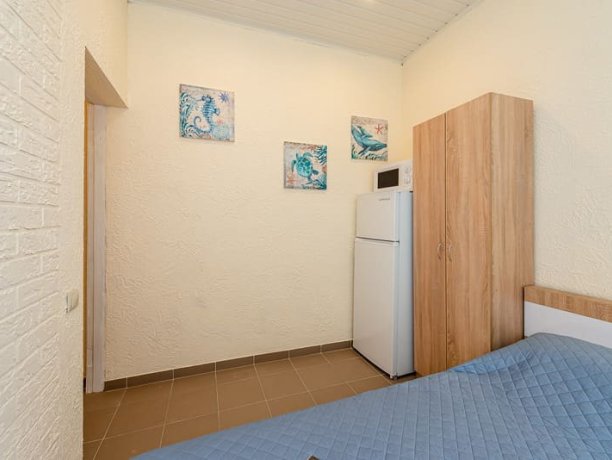 Люкс с кухней, №15 однокомнатный, база отдыха «Нептун», Приморск. Фото 2