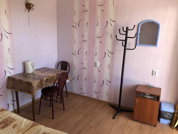 Стандарт №1 (2 м.) однокомнатный, база отдыха «Гостиный двор», Кирилловка. Фото 4