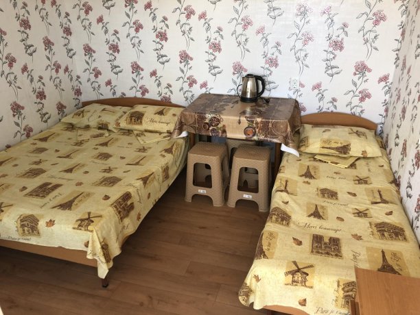 Стандарт №2 (3 м.) однокомнатный, база отдыха «Гостиный двор», Кирилловка. Фото 2