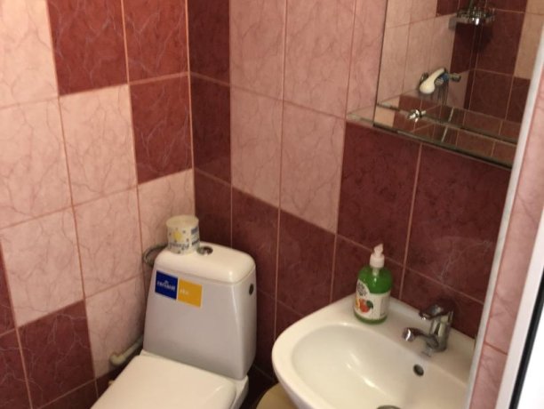 Полулюкс №9 (4 м.) однокомнатный, база отдыха «Гостиный двор», Кирилловка. Фото 6