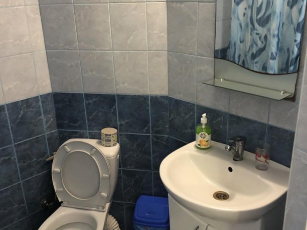 Семейный-люкс №15 однокомнатный, база отдыха «Гостиный двор», Кирилловка. Фото 7