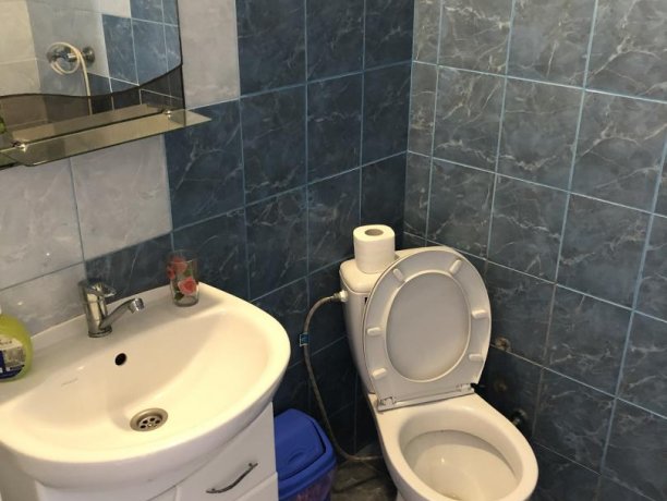 Семейный-люкс №24 однокомнатный, база отдыха «Гостиный двор», Кирилловка. Фото 6