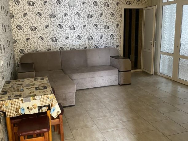 Люкс №32 (3 ком.) трехкомнатный, база отдыха «Гостиный двор», Кирилловка. Фото 3