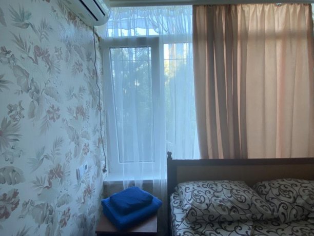 Люкс №43 (2 ком.) двухкомнатный, база отдыха «Гостиный двор», Кирилловка. Фото 7