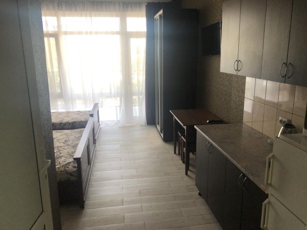 Люкс №49 однокомнатный, база отдыха «Гостиный двор», Кирилловка. Фото 1