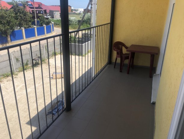 Люкс №57 однокомнатный, база отдыха «Гостиный двор», Кирилловка. Фото 3