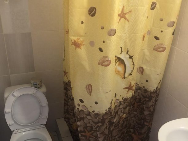 Люкс №57 однокомнатный, база отдыха «Гостиный двор», Кирилловка. Фото 4