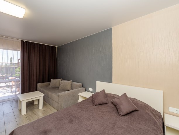 Люкс №3 однокомнатный, гостевой дом «LIBERTY», Кирилловка. Фото 4